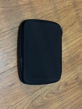 Burton Black Zipper Tablet Sleeve Case